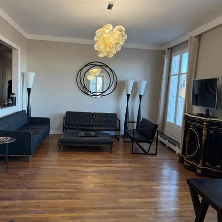 View On Eiffel Tower Seine And Main Monuments Apartment