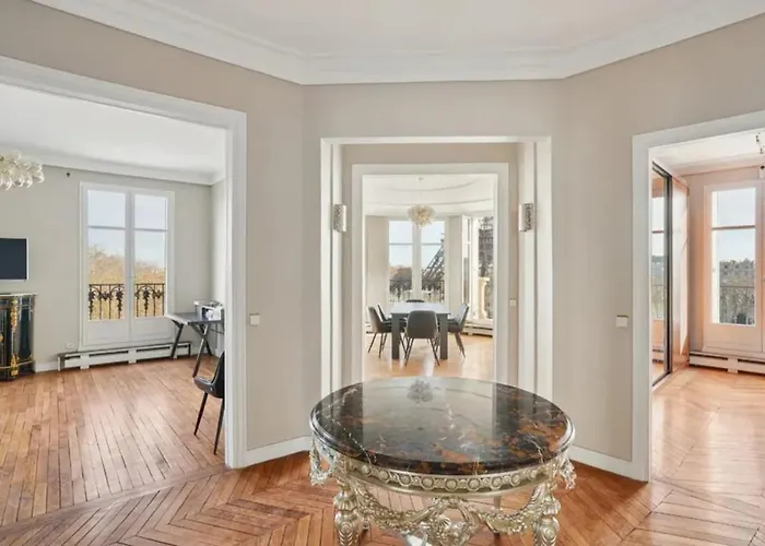 Apartamento View On Eiffel Tower Seine And Main Monuments Paris